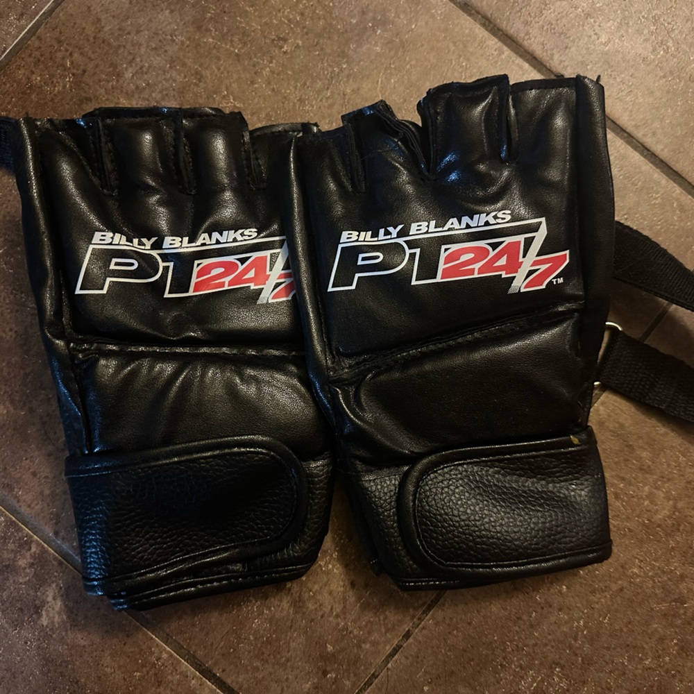 Billy Blanks PT 24 7 workout gloves with resistance band clips fingerless